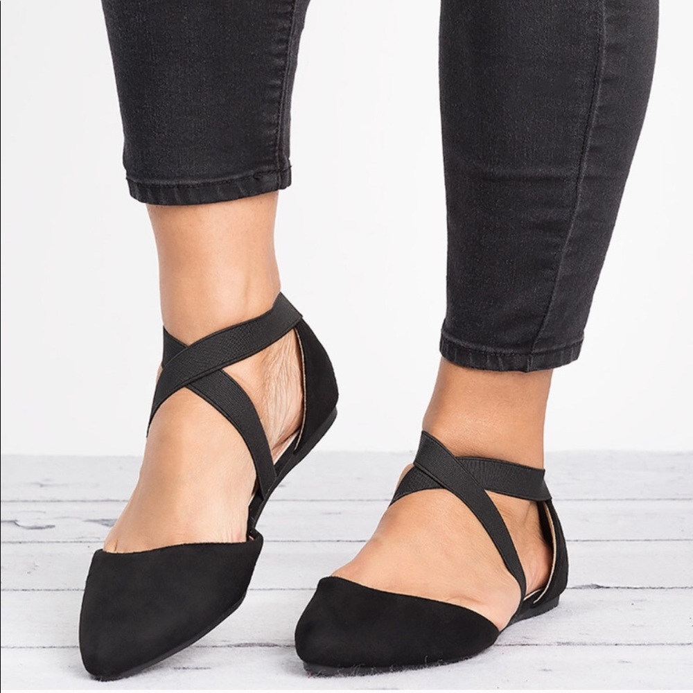 Black criss cross ballet flats